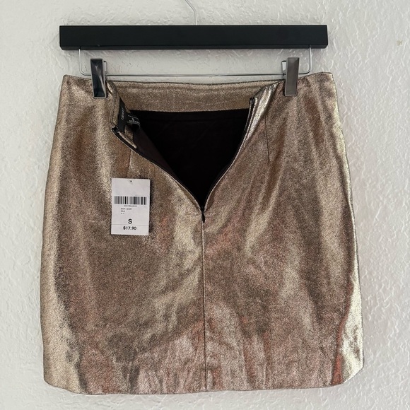 NWT Forever 21 Shimmery Gold Mini Skirt - Picture 5 of 5